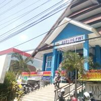 mantan-ketua-pwi-sulsel-tersangka-komersialisasi-gedung