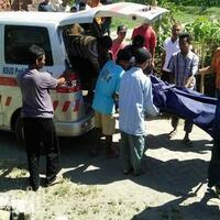 rika-histeris-lihat-suami-dan-anaknya-pulang-dalam-kondisi-tak-bernyawa