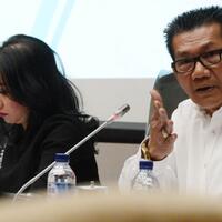 kpk-diminta-tidak-gantung-status-hukum