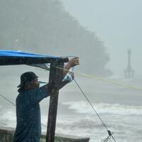 jabodetabek-diprediksi-hujan-masyarakat-diimbau-waspada-angin-kencang