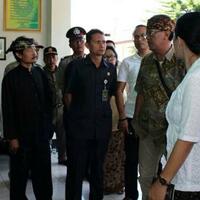 jelang-eksekusi-lahan-warga-adat-sunda-wiwitan-kembali-datangi-pn-kuningan