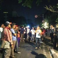 massa-makin-ramai-peserta-dan-aktivis-ylbhi-tertahan