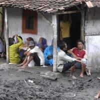 sempat-kaya-raya-bagaimana-kehidupan-dukun-cilik-ponari-sekarang-ini-5-faktanya