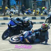 kecelakaan-karambol-saat-cornering-di-monasco-ngeriii