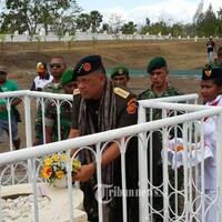 panglima-tni-ziarah-ke-tmp-para-prajurit-tni-di-timor-leste