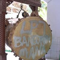 bedug-masjid-dicoret-orang-tak-dikenal-bertulis-lpj-bangunan-mana