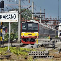 krl-bekasi-cikarang-ditunda-puluhan-calon-penumpang-kecele