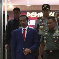 fadli-zon-minta-panglima-tni-klarifikasi-5000-senjata-selundupan