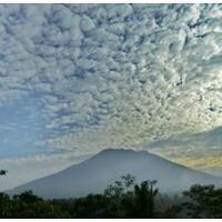 gunung-agung-awas-gubernur-bali-tetapkan-tanggap-darurat-provinsi