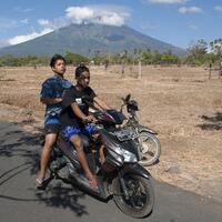 getaran-gempa-gunung-agung-dirasakan-hingga-denpasar