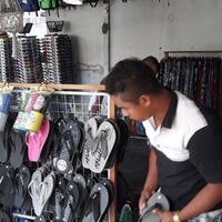 bule-tinggalkan-bali-omset-pedagang-turun-drastis