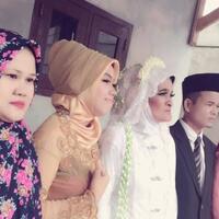 pemuda-ini-nikahi-wanita-usia-70-tahun-yang-kembali-tampak-muda-usai-dirias-pengantin