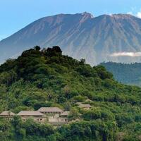 gunung-agung-riwayatmu-dulu