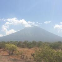 rekahan-terdeteksi-di-kawah-gunung-agung