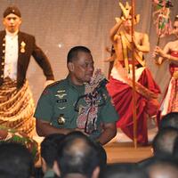 pagelaran-wayang-nkri-meriahkan-hut-tni-ke-72