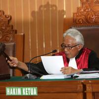 hakim-penetapan-tersangka-novanto-tak-bisa-dari-perkara-orang-lain