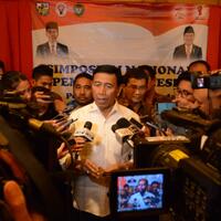 besok-wiranto-kumpulkan-panglima-tni-kapolri-dan-kabin