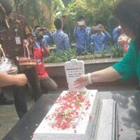 kondisinya-memprihatinkan-makam-ade-irma-suryani-akan-diperbaiki