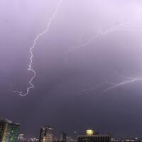 jabodetabek-berpotensi-diguyur-hujan-petir