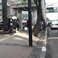 trotoar-lebar-berpotensi-dimanfaatkan-pemotor