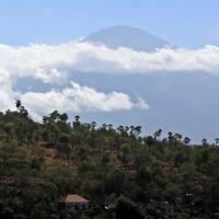 jumlah-pengungsi-gunung-agung-141072-jiwa