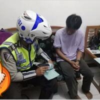 terekam-cctv-tak-pakai-helm-rumah-asep-quotdiserbuquot-polantas