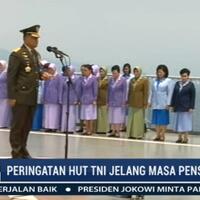 sempat-hujan-warga-tetap-antusias-saksikan-puncak-hut-ke-72-tni
