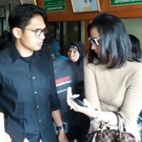 ade-maya-tak-mau-cerai-ibnu-jamil-gelengkan-kepala