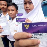 1170-siswa-di-cilegon-terima-kartu-indonesia-pintar-dari-kemendikbud