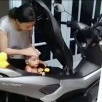 yamaha-nmax-jadi-bak-mandi-bocah-bahayakah