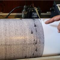 gempa-di-lembata-rusak-rumah-dan-fasilitas-umum