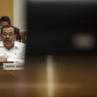 jaksa-agung-membantah-merecoki-kpk