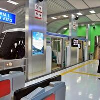 interior-mrt--krl-serupa-tapi-tak-sama