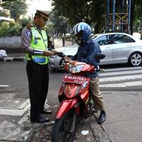 gencar-lakukan-razia-ini-7-model-plat-nomor-yang-diincar-polisi
