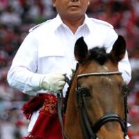 ditanya-keseriusan-jadi-capres-prabowo-terbahak-bahak