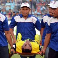 tragedi-kematian-kiper-persela-dan-penanganan-medis-yang-mendapat-sorotan