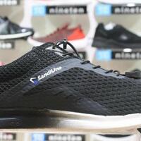 sepatu-kets-yang-dipakai-sandiaga-dirancang-khusus-untuk-blusukan