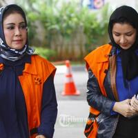 dua-pejabat-cantik-sitha-dan-rita-diperiksa-kpk