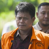 dua-eks-pejabat-kemendes-hadapi-vonis-hari-ini