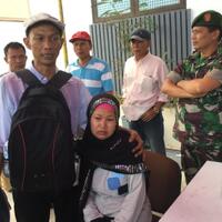 tangis-siti-pecah-di-lokasi-ledakan