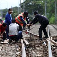 rel-kereta-sulsel-sudah-terbangun-16-km