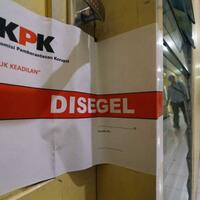 kpk-segel-ruangan-kabid-kebersihan-dinas-lingkungan-hidup-nganjuk