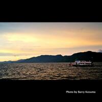 foto-foto-indah-danau-toba-oleh-barry-kusuma-cuma-pakai-kamera-hp