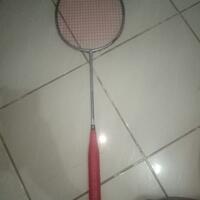 review-raket-dan-perlengkapan-badminton