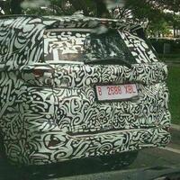 kabarnya-toyota-rush-dan-daihatsu-terios-baru-tanpa-konde-di-bokong