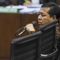 ketidaktahuan-dan-bantahan-novanto-di-sidang-ktp-el