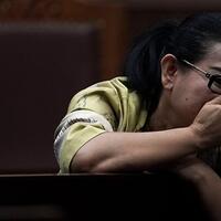 miryam-curahkan-kekesalan-terhadap-novel-dalam-nota-pembelaannya