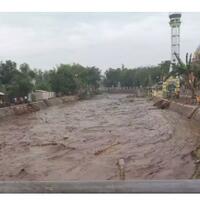 banjir-bandang-di-jalur-lahar-bromo-seret-4-wisatawan