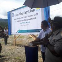 program-papua-terang-2019-bupati-nabire-resmikan-listrik-desa-di-distrik-siriwo