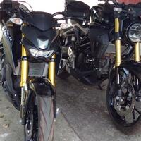 adu-ganteng-yamaha-xabre-vs-honda-xmotion-mana-yang-paling-keren